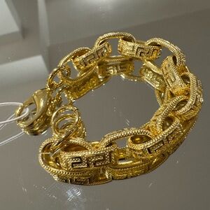 Mia Fiore Luxurious Gold Bracelet